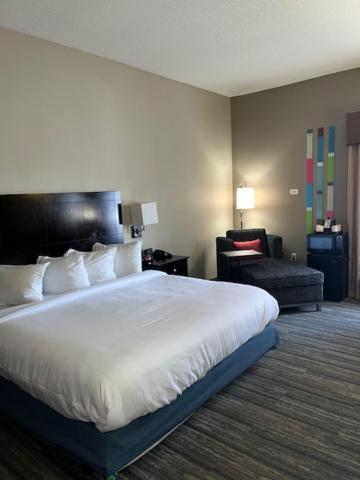 Comfort Inn & Suites Toledo Extérieur photo