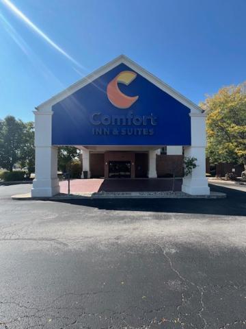 Comfort Inn & Suites Toledo Extérieur photo