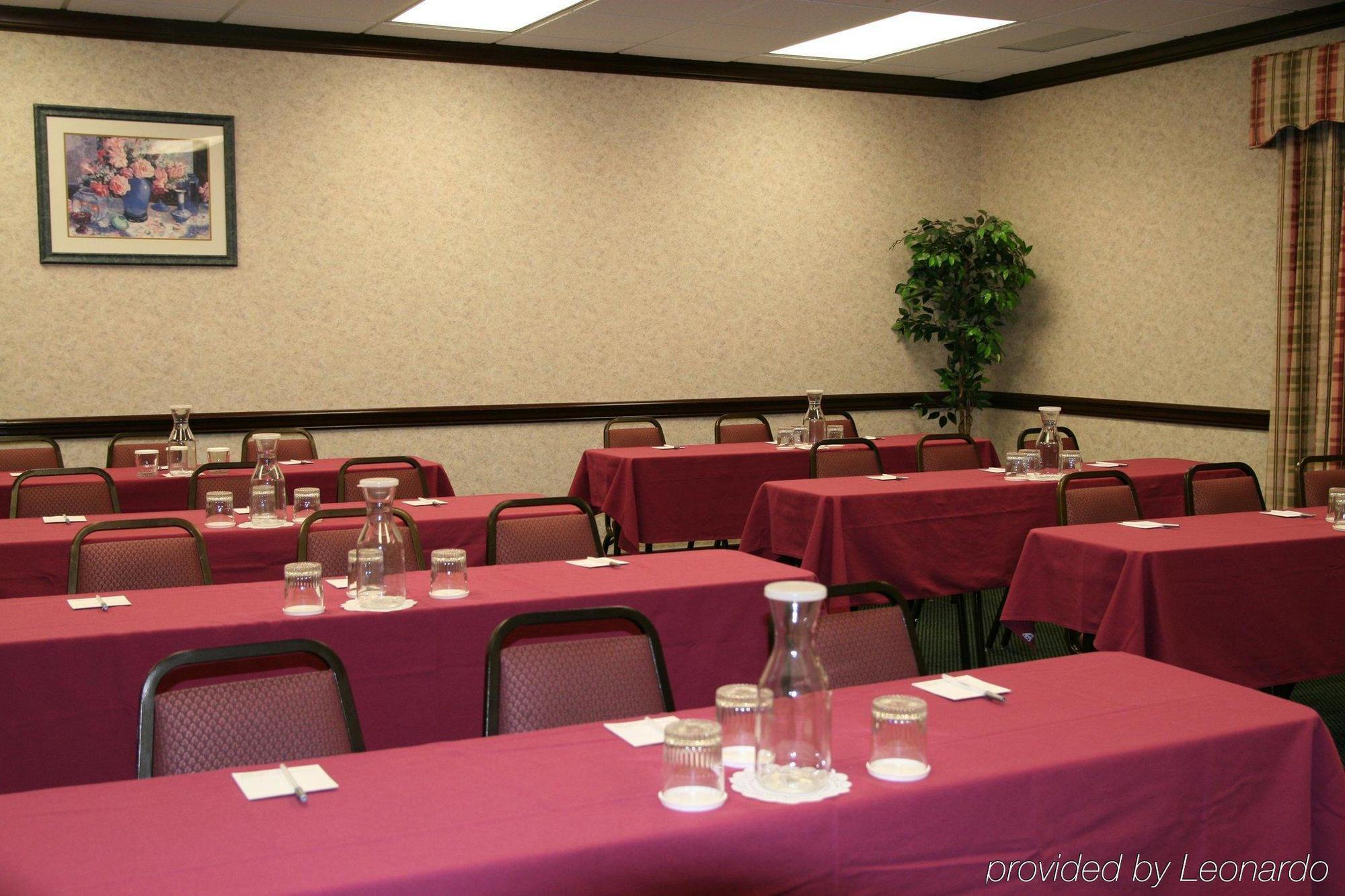 Comfort Inn & Suites Toledo Extérieur photo