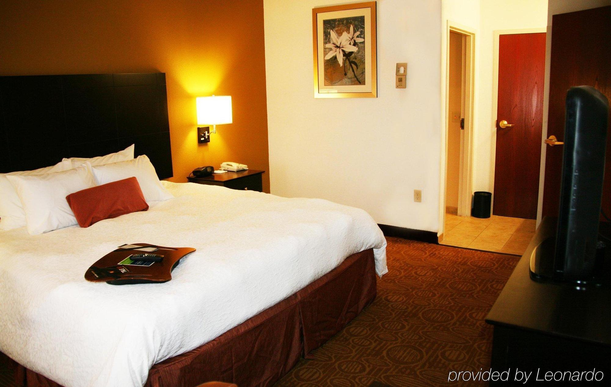 Comfort Inn & Suites Toledo Extérieur photo