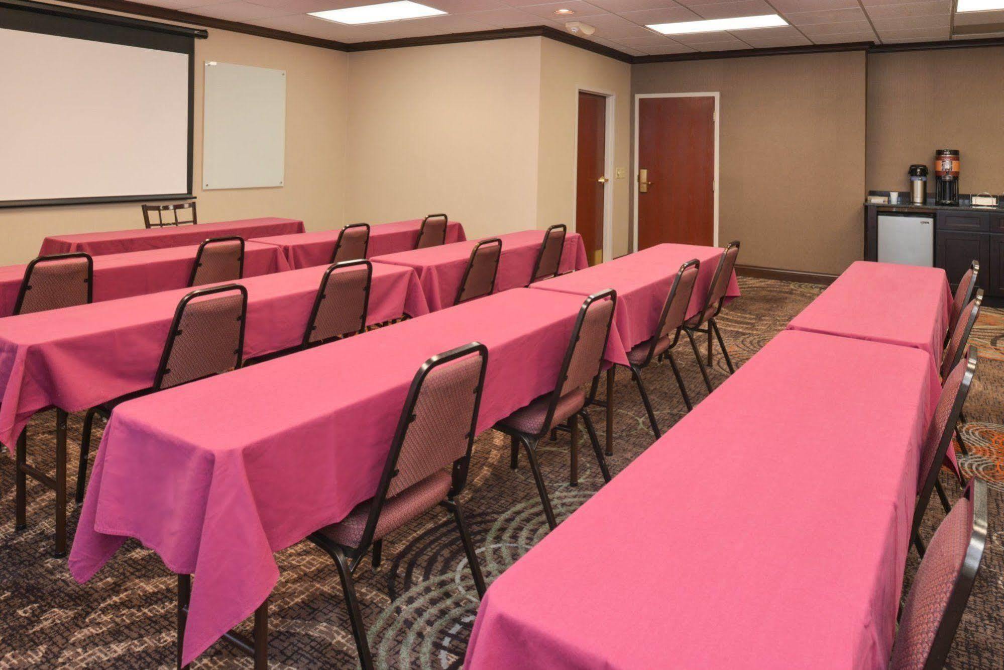 Comfort Inn & Suites Toledo Extérieur photo